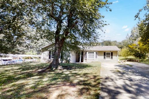 110 Saddleview Ln, Ellenwood, GA 30294-2752