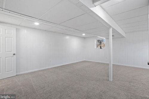 8335 Collins Ave, Camden NJ  08109-3568 exterior