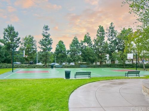 21 Lilac, Irvine CA  92618-6909 exterior