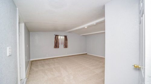 3844 Lofton Pl, Riverside CA  92501-1810 exterior