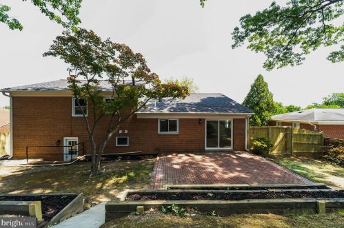 10208 Green Forest Dr, Silver Spring MD 20903-1535 exterior