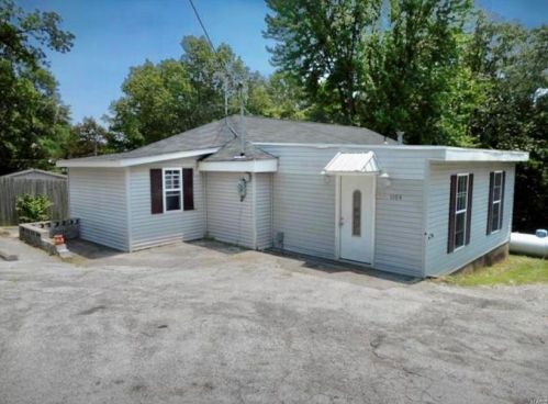 1104 Danby Rd, Festus, MO 63028-4800