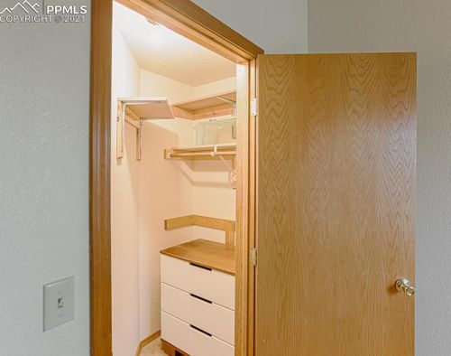 2730 Sunnywood Ave, Woodland Park CO  80863-9401 exterior