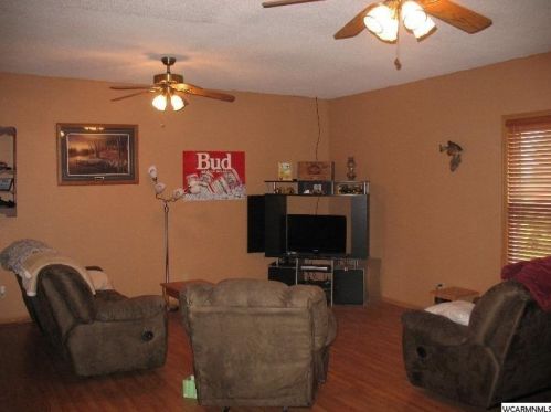 315 Center St, Evan, MN 56085-4811
