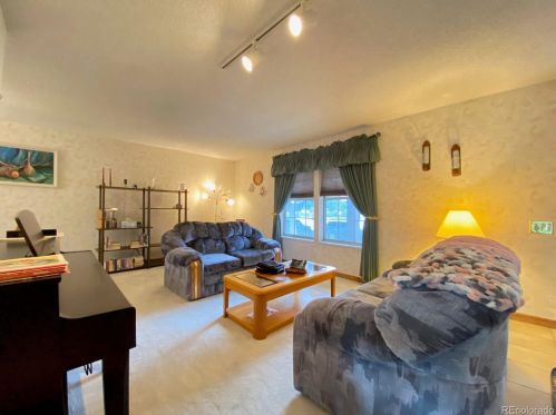 1634 Dawson Way, Aurora CO 80012-5769 exterior