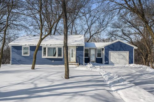 27799 Chippendale Ave, Waterford, MN 55057-5321