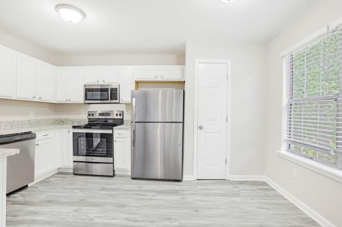 1468 Bellemeade Farms Rd, Marietta GA  30008-3857 exterior