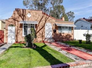 629 Pioneer Dr, Glendale, CA 91203-1636