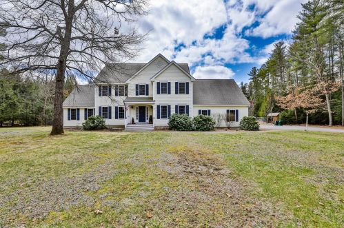 73 Pepperell Rd, Brookline, NH 03033-2054
