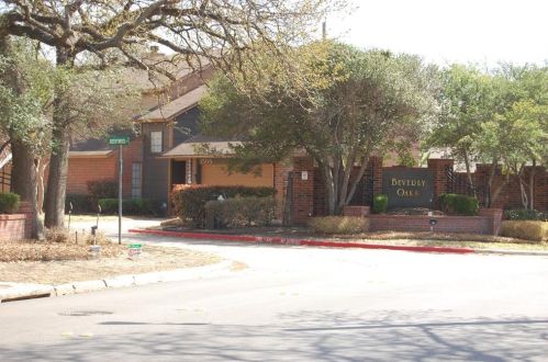 109 Brentwood Ct, Irving TX  75061-2954 exterior