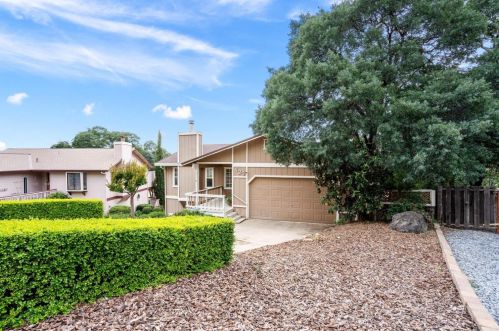 420 Perkins Way, Auburn, CA 95603-5752