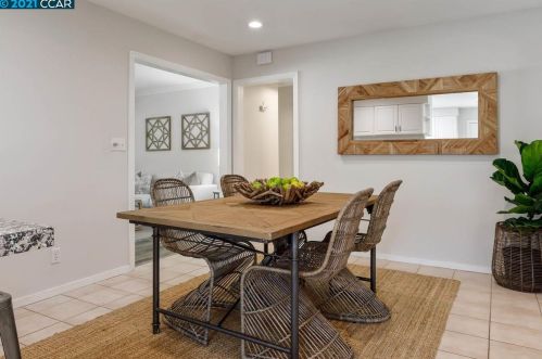 1925 Alvina Dr, Concord CA  94523-2801 exterior