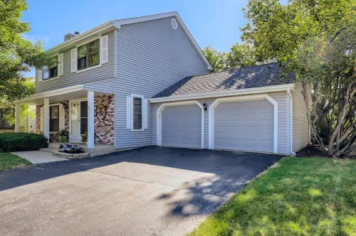 651 Dixon Ct, Gurnee, IL 60031-3177