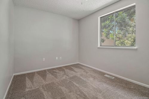 15876 Cornell Pl, Denver CO  80013-1620 exterior