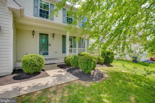 3329 Anne De Bourgh Dr, Triangle, VA 22172-2349