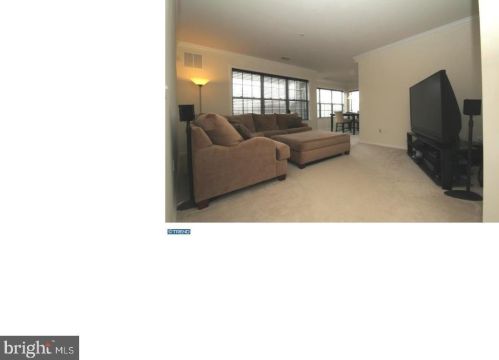 238 Timberlake Dr, Trenton NJ  08618-1459 exterior