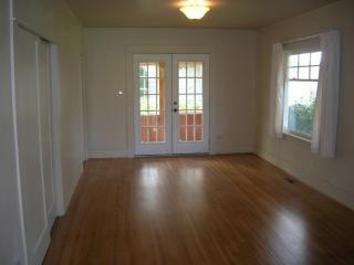 2416 Monroe St, Portland OR  97222-7628 exterior