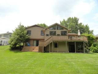6130 Holly Valley Dr, Toledo, OH 43612-4511