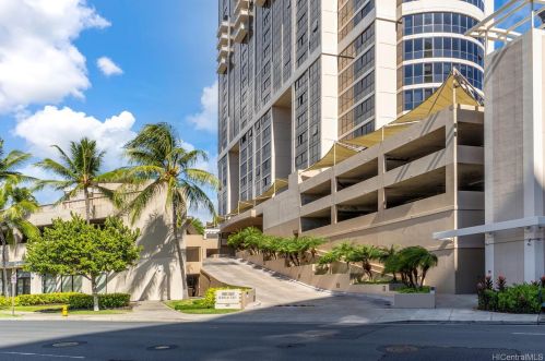 600 Queen St, Honolulu HI 96813-5115 exterior