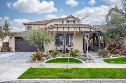 549 Fresian Dr, Valley Home, CA 95361-8295