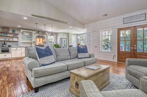 7361 Doar Rd, Awendaw, SC 29429-6038