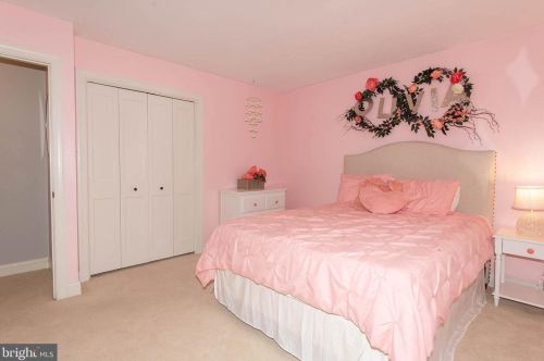 255 Lower Magothy Beach Rd, Severna Park MD  21146-2118 exterior