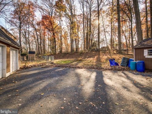 12500 Meadowood Dr, Silver Spring MD 20904-2928 exterior