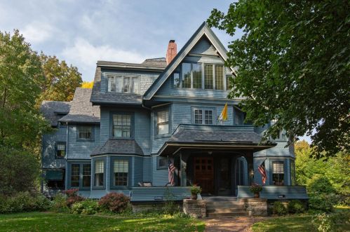 501 Grand Hl, Saint Paul MN  55102-2612 exterior