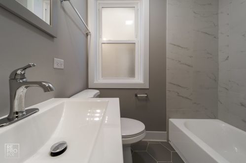 5122 Avers Ave, Chicago, IL 60625-6015