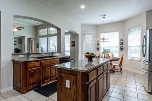 8024 Ocean Dr, Fort Worth TX  76123-1895 exterior