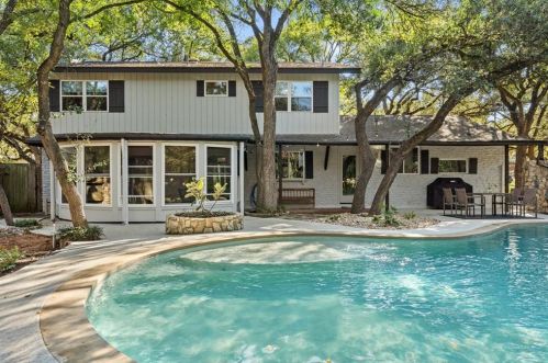 4300 Burney Dr, Austin TX  78731-1208 exterior