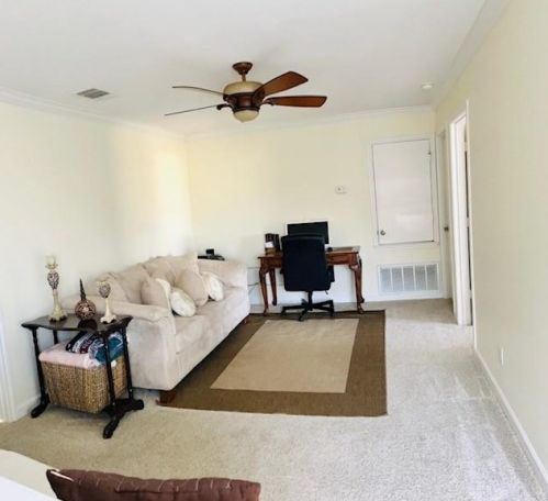 12301 Drummond Dr, Austin TX  78754-6014 exterior