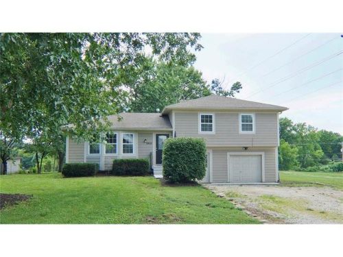 8410 Lewis Dr, Shawnee Mission, KS 66227-3275