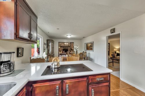 1701 Tulip Ave, Hayward, CA 94545-4947