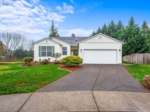 316 Quail Run Cir, Woodburn OR  97071-7652 exterior