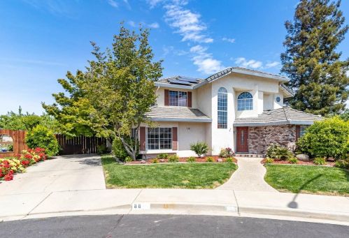 88 Rhiannon Ct, Valley Home, CA 95361-3392