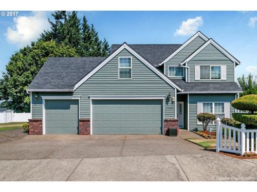 14455 Mistletoe Dr, Portland, OR 97223-5678