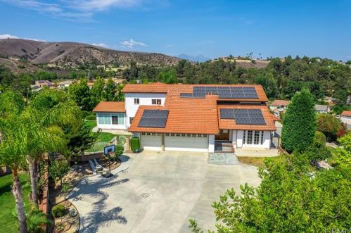 19446 Dawson Creek Pl, Walnut, CA 91789-4352