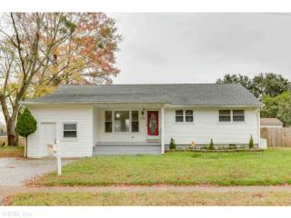 8490 Lynn River Rd, Norfolk, VA 23503-3247