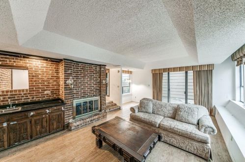 3145 Golden Oak, Dallas, TX 75234-2320