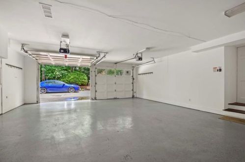 150 Beverly Rd, Atlanta GA  30309-2656 exterior