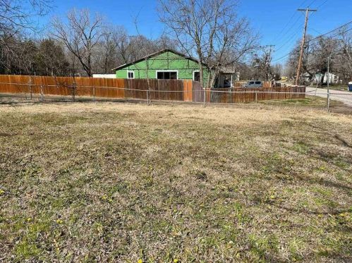1212 Sayle St, Greenville, TX 75401-2637