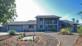 9670 Otero Ln, Atascadero, CA 93422-1103