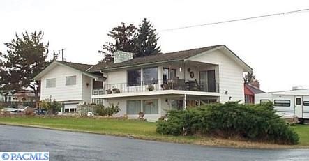 6401 Arrowhead Ave, Kennewick, WA 99336-1247
