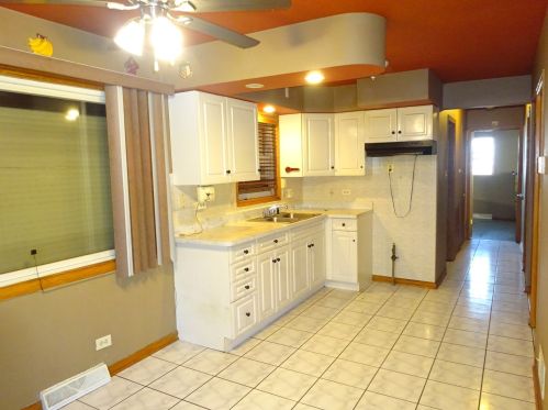 12238 Emerald Ave, Chicago, IL 60628-6424