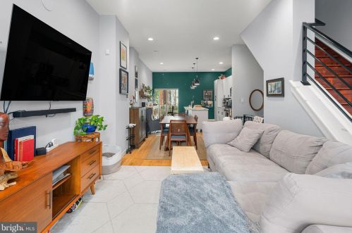 2217 Gordon St, Philadelphia PA  19125-2509 exterior