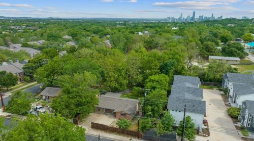 912 Banister Ln, Austin, TX 78704-6912