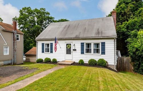 216 Old Turnpike Rd, Southington, CT 06489-3670
