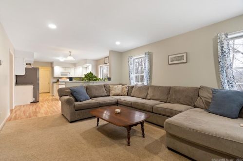 22 Little Falls Way, Durham CT  06422-2918 exterior