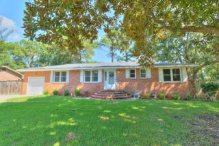 10 Bossis Dr, Charleston, SC 29407-6510